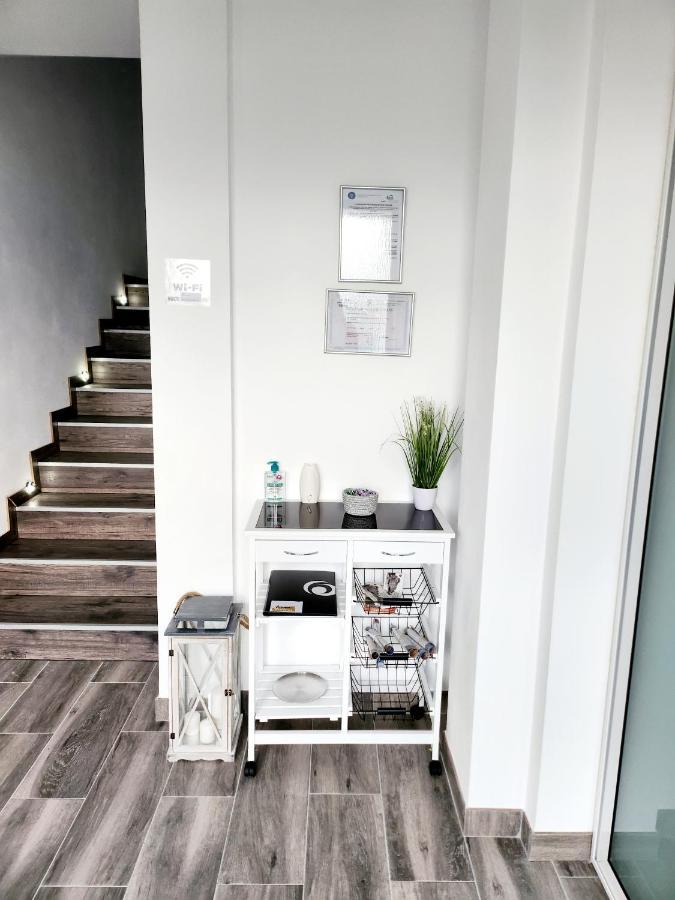 Armina'S Residence Dumbravita  Bagian luar foto