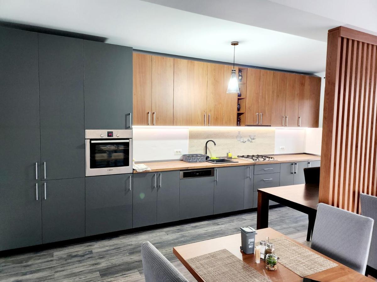 Armina'S Residence Dumbravita  Bagian luar foto